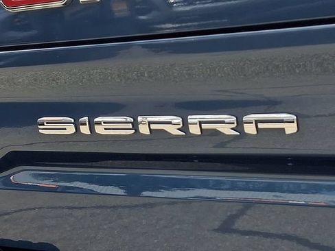 Used 2024 GMC Sierra 1500 SLT w/ SLT Premium Plus Package AWD/4WD image 31