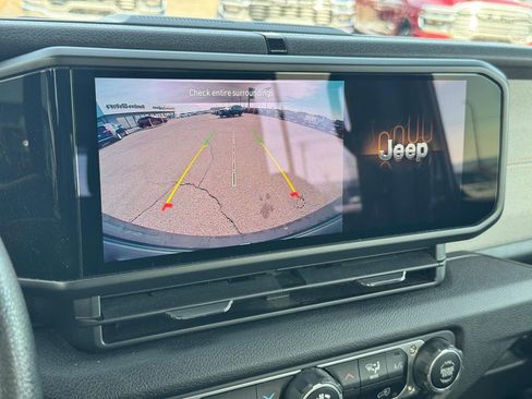 Used 2024 Jeep Wrangler Sport AWD/4WD image 25