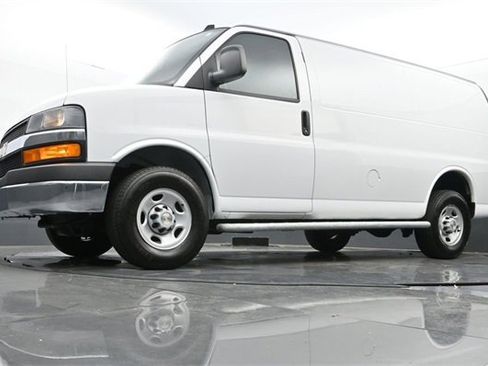 Used 2024 Chevrolet Express 2500 w/ Driver Convenience Package image 23