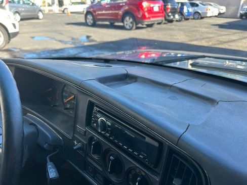 Used 1993 Saab 900 S FWD image 29