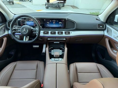 New 2026 Mercedes-Benz GLS 450 GLS 450 image 10