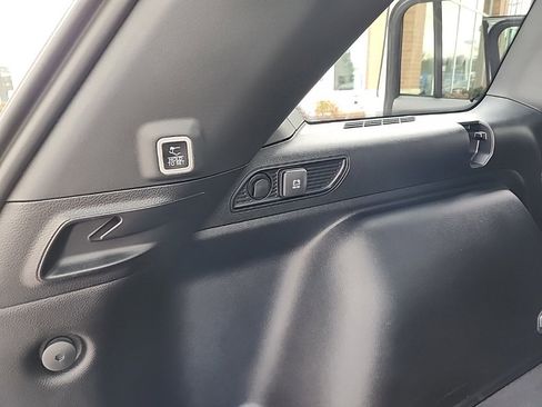 Certified 2024 Jeep Grand Cherokee Altitude image 28