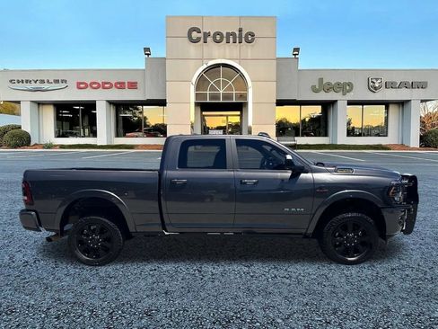 Used 2022 RAM 2500 Limited AWD/4WD image 2