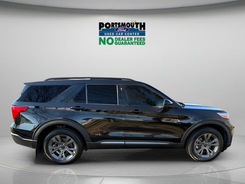 Used 2022 Ford Explorer XLT w/ Equipment Group 202A AWD/4WD image 6