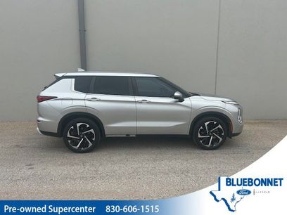 Used 2023 Mitsubishi Outlander SE