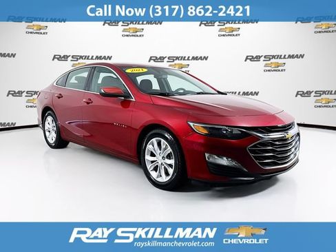 Used 2021 Chevrolet Malibu LT FWD image 1