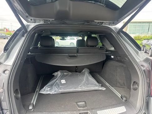 Used 2024 Cadillac XT5 Premium Luxury w/ LPO, Floor Liner Package AWD/4WD image 18
