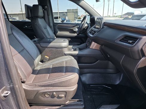 Used 2021 Chevrolet Suburban High Country image 21