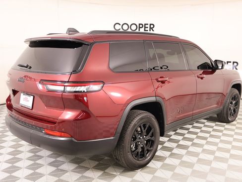Used 2024 Jeep Grand Cherokee L Altitude AWD/4WD image 22