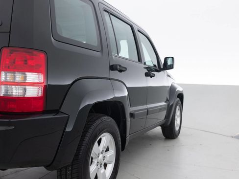 Used 2012 Jeep Liberty Sport AWD/4WD image 14