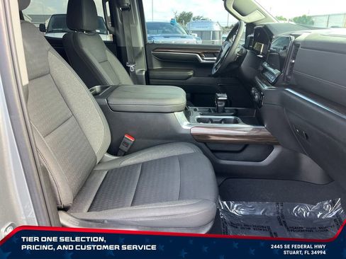 Used 2023 Chevrolet Silverado 1500 LT AWD/4WD image 19
