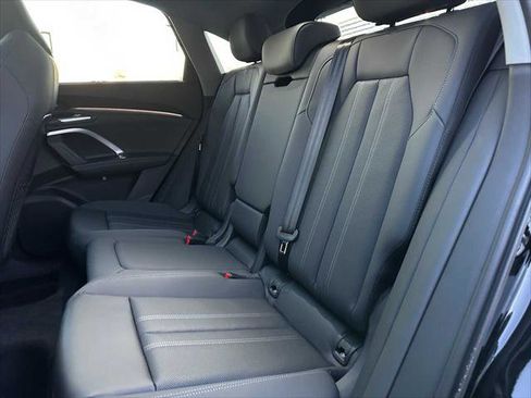 New 2025 Audi Q5 Premium Plus image 17