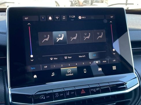 Used 2025 Jeep Compass Trailhawk image 22