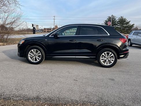 Used 2025 Audi Q3 2.0T Premium image 2