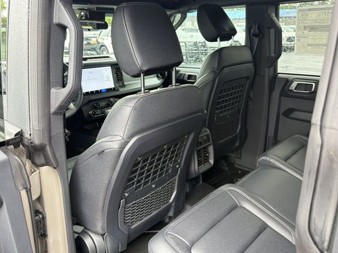 New 2026 Ford Bronco Badlands AWD/4WD image 24