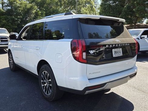Used 2025 Ford Expedition Platinum AWD/4WD image 12