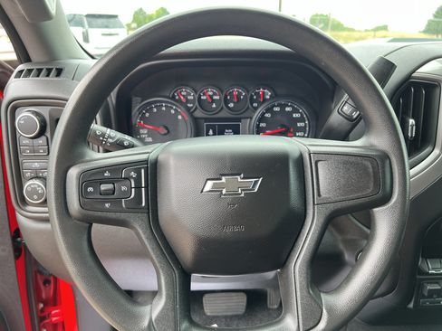 Used 2023 Chevrolet Silverado 1500 Custom Trail Boss AWD/4WD image 10