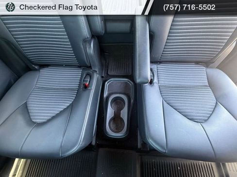 Used 2024 Toyota Highlander XSE image 19