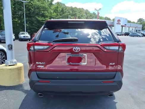 Used 2024 Toyota RAV4 XLE w/ Convenience Package FWD image 2