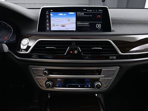 Used 2020 BMW 750i xDrive w/ M Sport Package AWD/4WD image 30
