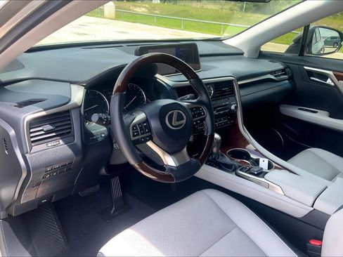 Used 2019 Lexus RX 350L image 17