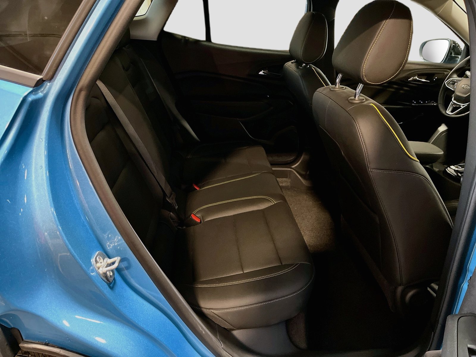 Used 2026 Chevrolet Trax ACTIV w/ Sunroof Package FWD image 26