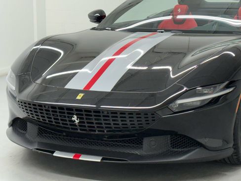 Used 2025 Ferrari Roma Spider RWD image 37