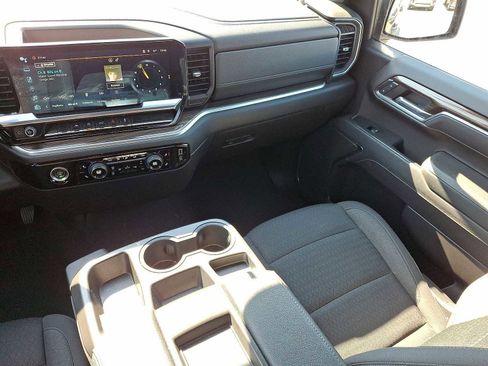 Used 2023 Chevrolet Silverado 1500 LT image 12