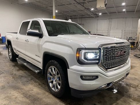 Used 2016 GMC Sierra 1500 Denali image 1
