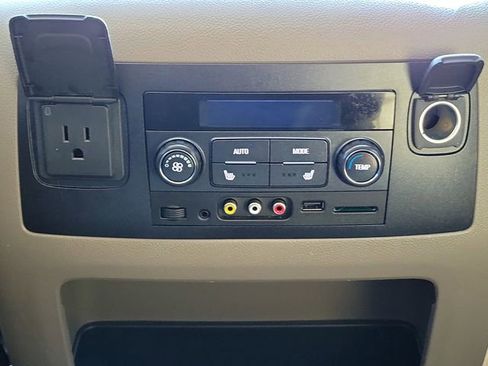 Used 2016 GMC Yukon SLT w/ Open Road Package image 22