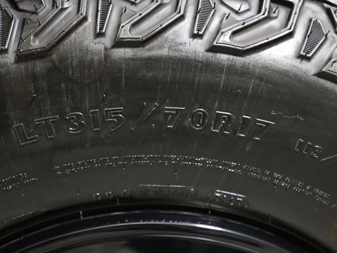 Used 2023 Ford Bronco Wildtrak image 50