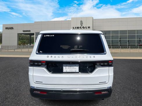 Used 2022 Jeep Grand Wagoneer Series I image 4