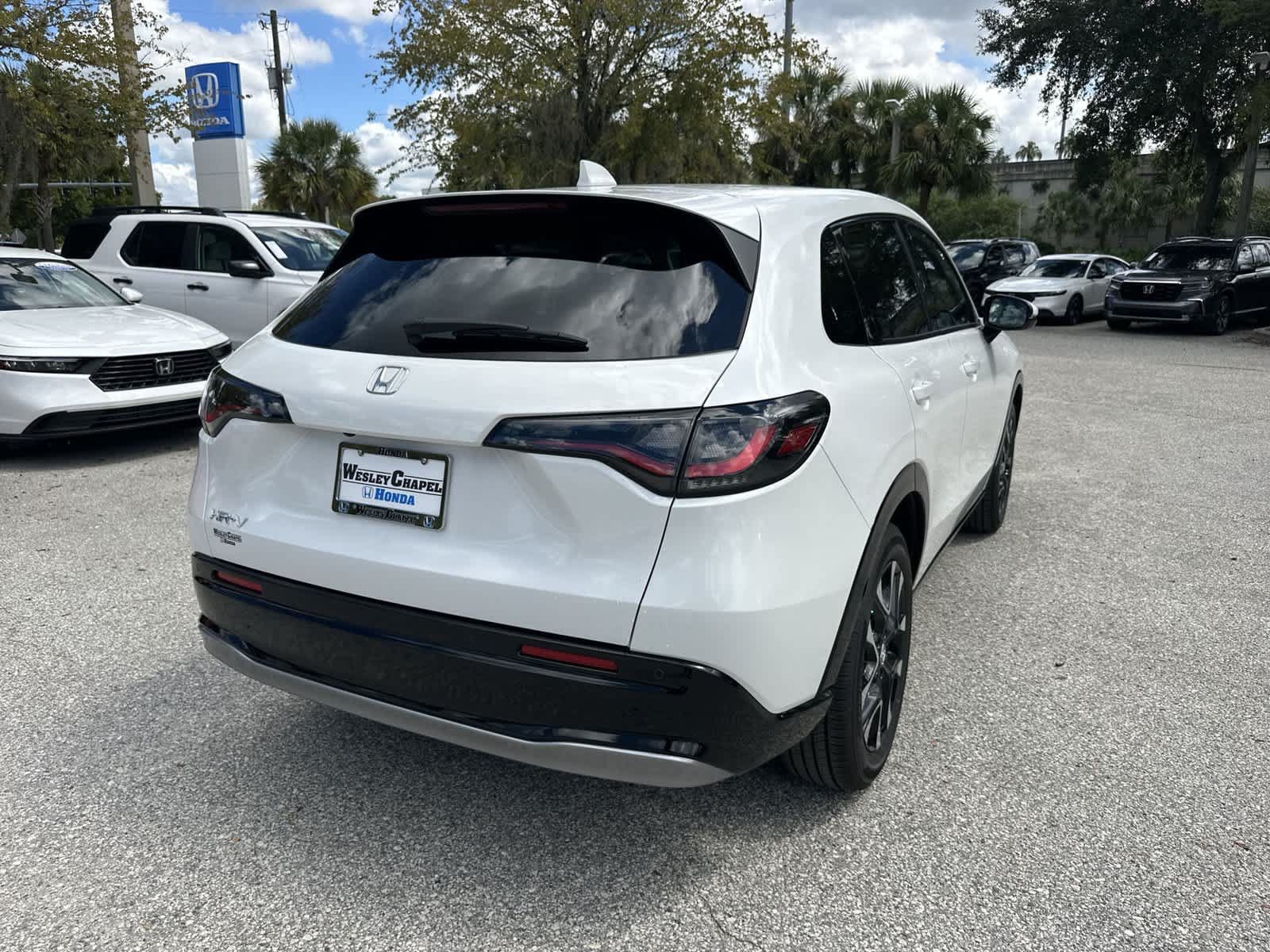 New 2027 Honda HR-V EX-L image 6
