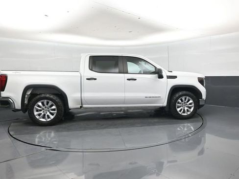 Used 2023 GMC Sierra 1500 Pro AWD/4WD image 2