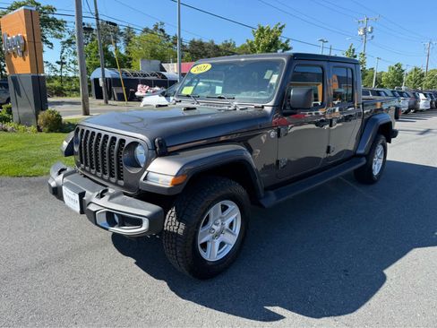 Used 2021 Jeep Gladiator Sport AWD/4WD image 4