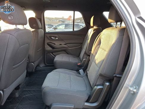 Used 2023 Chevrolet Traverse LT w/ Midnight/Sport Edition image 12