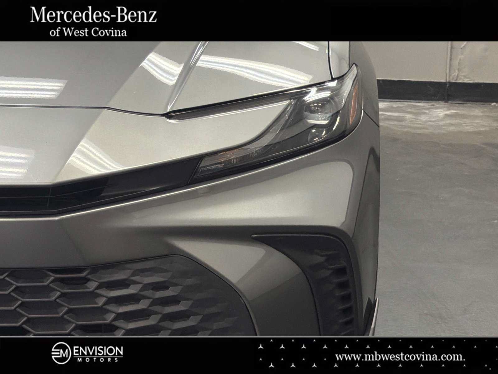 Used 2025 Toyota Camry SE FWD image 7