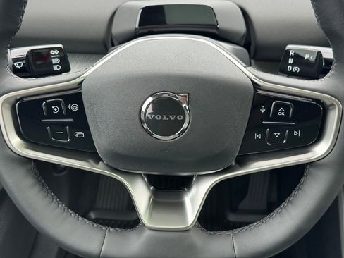Certified 2025 Volvo EX30 Plus AWD/4WD image 12