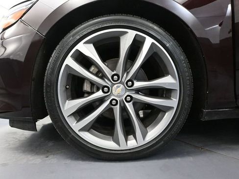 Used 2021 Chevrolet Malibu LT image 16