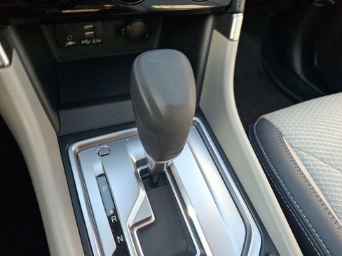 Used 2022 Subaru Forester Premium image 15