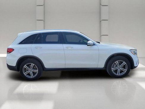 Used 2021 Mercedes-Benz GLC 300 image 4