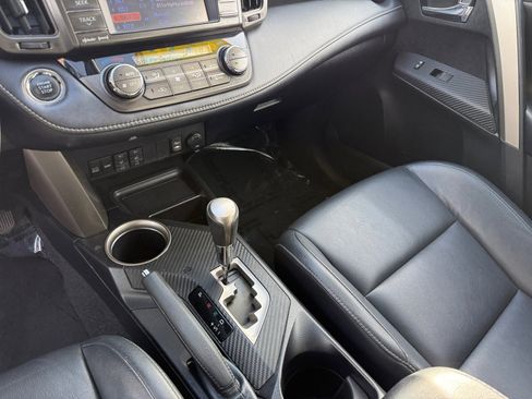 Used 2013 Toyota RAV4 Limited image 13