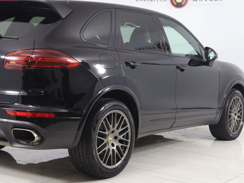 Used 2017 Porsche Cayenne Platinum Edition AWD/4WD image 48