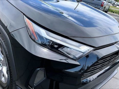 Used 2023 Toyota RAV4 XLE FWD image 31