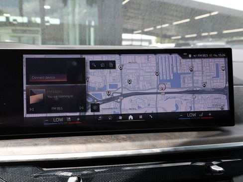 Used 2024 BMW X5 xDrive40i image 34