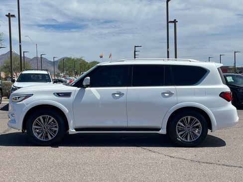 Used 2022 INFINITI QX80 Luxe w/ Cargo Package AWD/4WD image 3