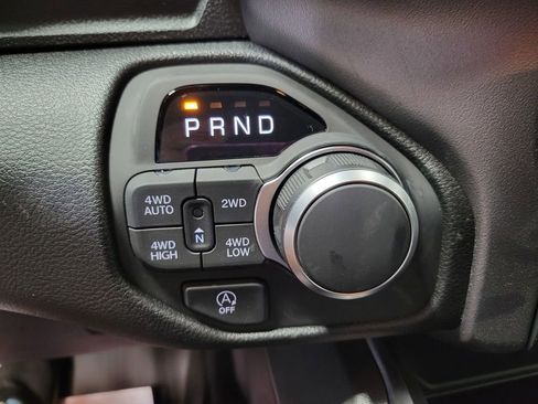 New 2026 RAM 1500 4x4 Crew Cab image 13