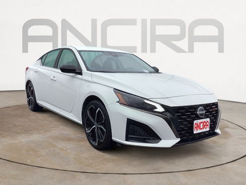 Used 2024 Nissan Altima 2.5 SR image 7