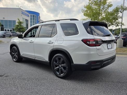 Certified 2026 Honda Pilot Sport image 5