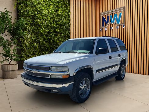 Used 2005 Chevrolet Tahoe LS w/ Preferred Equipment Group AWD/4WD image 3